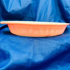 vintage pyrex dish
