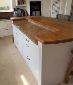 kitchen island great condition