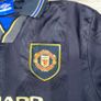 1993-1995 Manchester United away jersey, Mark Hughes 10 Image 4