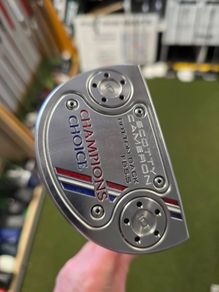 Scotty Cameron Champions Choice Button Back 5.5 Putter 35"