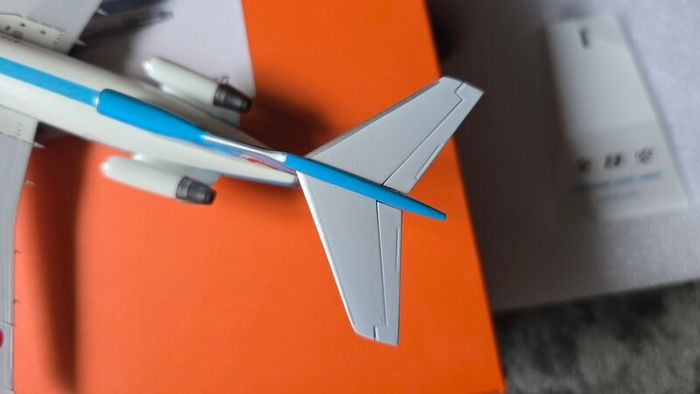 JC Wings 1:200 All Nippon Airlines Boeing B-727 200