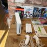 Nintendo wii with games Image 9