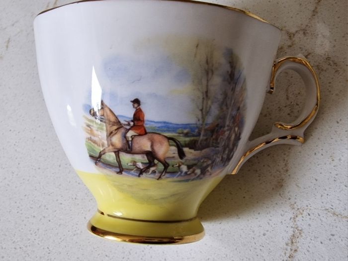 Vintage Royal Tara China Tea set Hunting scene