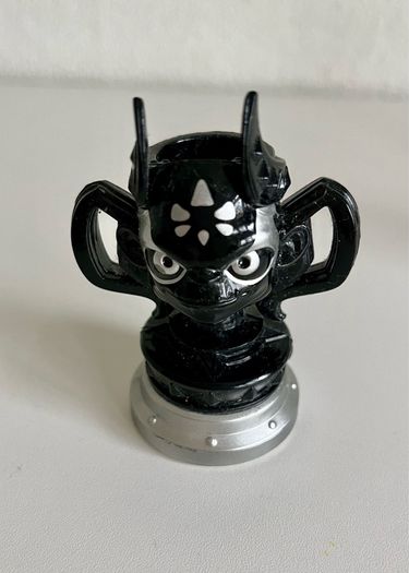Skylanders - Super Chargers - Kaos and Queen Sea Thropies