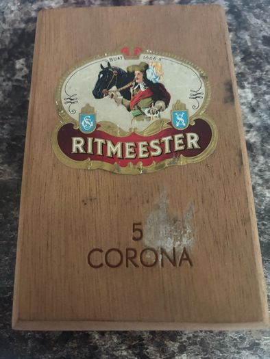 Ritmeester Cigar wooden box (5)