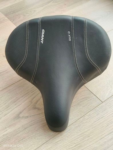 Bicycle seat
