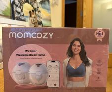 Mom cozy portable breast pump