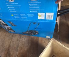 Electric lawn mower