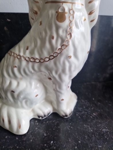 mantle dog