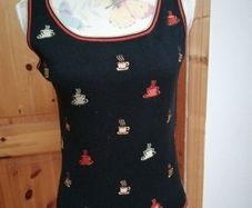 Ladies Peck and peck designer vintage quirky tea cup top