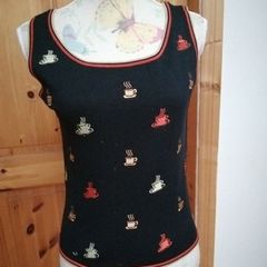 Ladies Peck and peck designer vintage quirky tea cup top