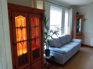 Sittingroom dining room glass display units