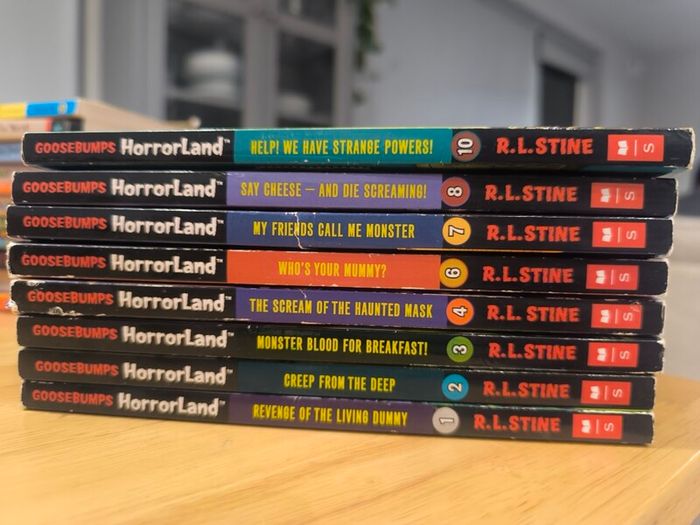 books horror land