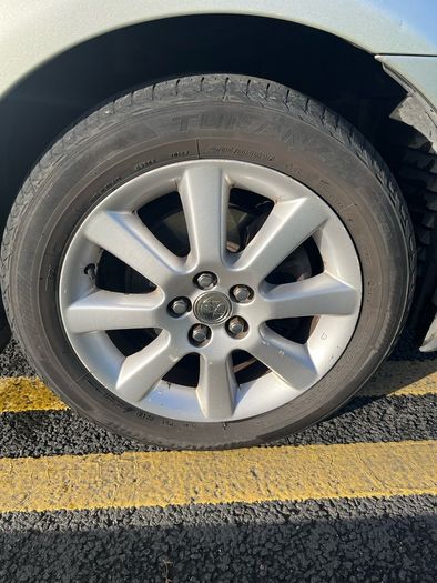 2005 Toyota Avensis