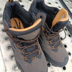 Regatta walking boots UK9
