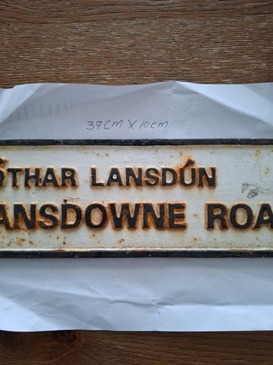 Lansdowne Road Bothar Lansdun Road Sign