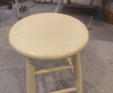 Wooden stool cream