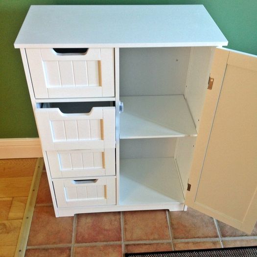 Bathroom cabinet like new.
