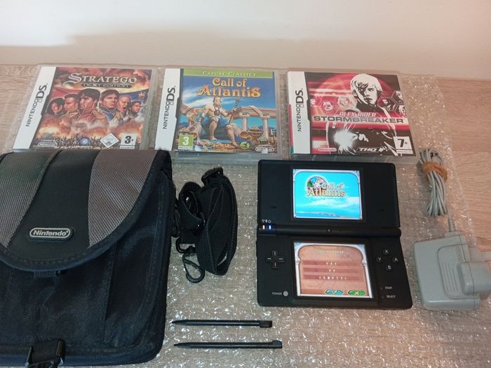 Nintendo Dsi In Black With Games And Official Carry Case