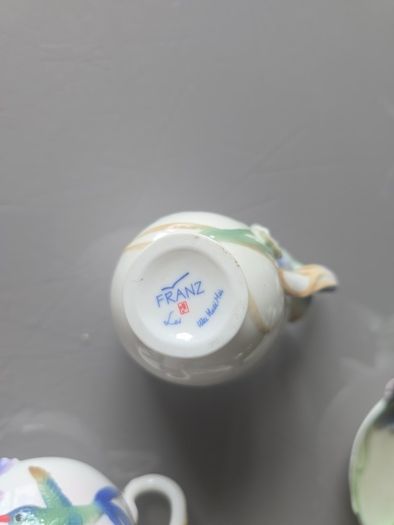 collectable tea set