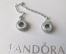 Pandora Sparkly Safety Chain