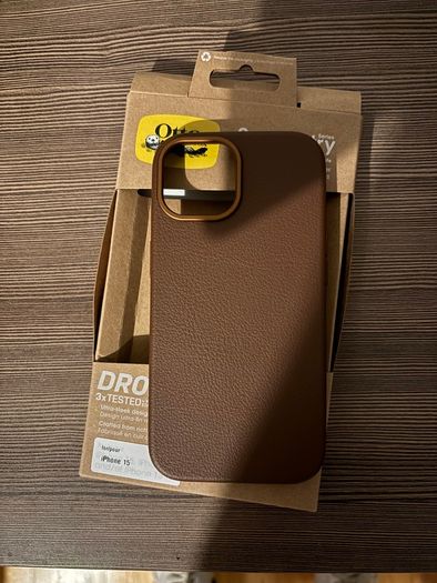 OtterBox symmetry IPhone 15 - brown leather