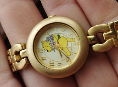 Vintage SII Marketing Disney Pooh Wristwatch.