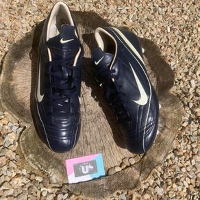 Premium Vintage Leather Nike Boots