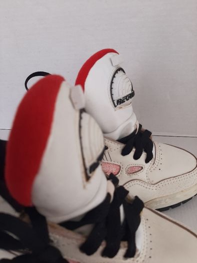 vintage LA Gear collectable 1991 youth Regulator trainers
