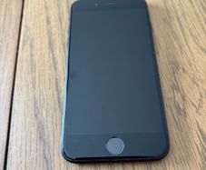iPhone se 2021