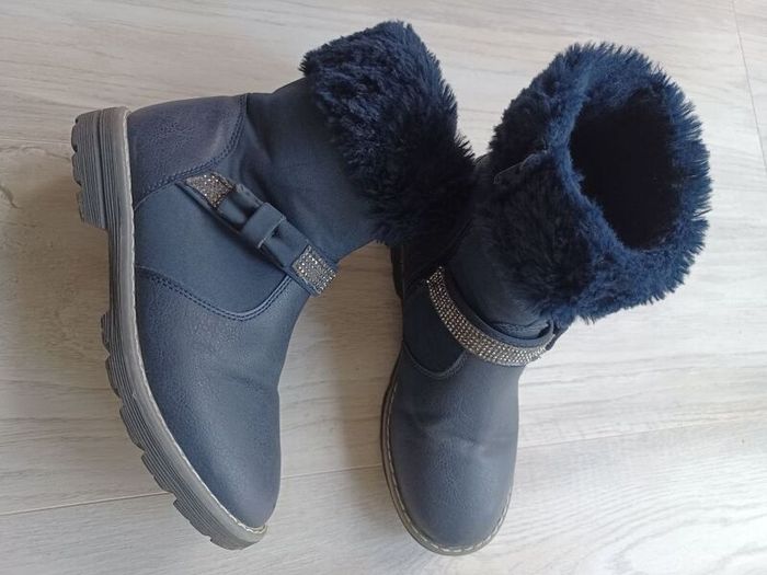 navy girls boots