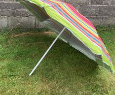 Beach umbrella beach parasol like new