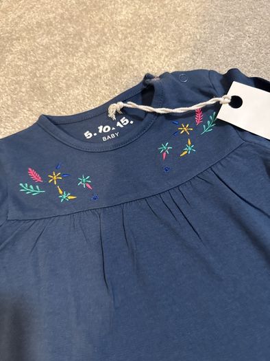 New baby top  3-6 months