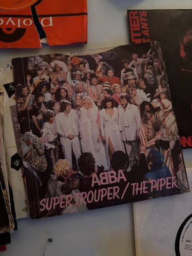 Collection of vinyl 7" 45's