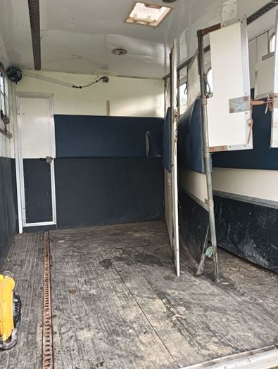 Horse Truck/lorry.