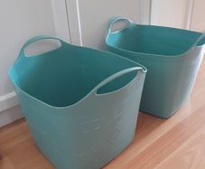 2 x flexible tubs 15l