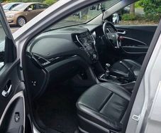 Hyundai Santa Fe SUV Diesel Sliver
