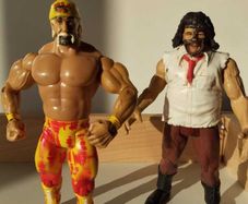 WWE Wrestling Action Figures  Hulk Hogan  Mankind Bundle