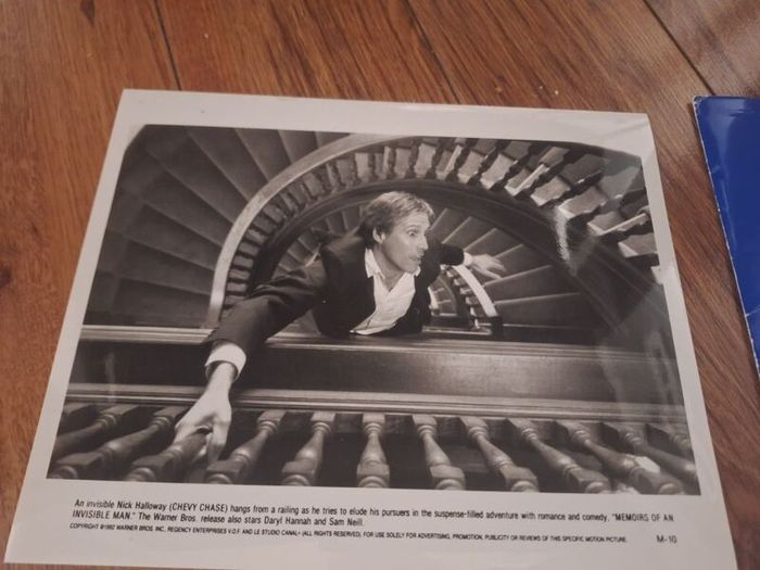Memoirs Of An Invisible Man Press Kit Chevy Chase 1992