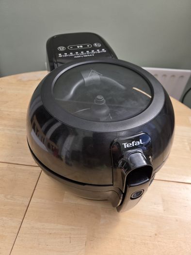 Tefal Actifry Genius  + Model Serie 041