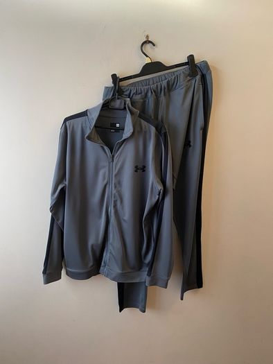 Under Armour grey tracksuit (large)