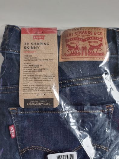 Levi's Women's 311 Jeans, Shaping Skinny 19626-0408, Blue 29W / 30L, Size S - M