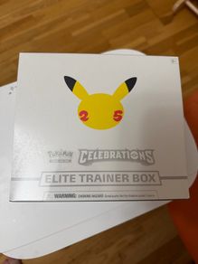 Pokemon Celebrations Elite trainer box (etb)