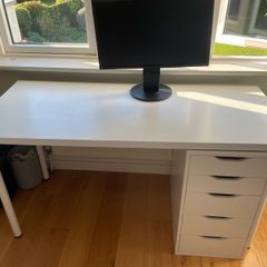 desk & drawers