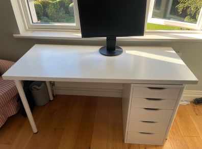 desk & drawers