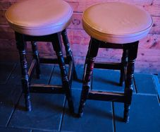 2 x bar stools
