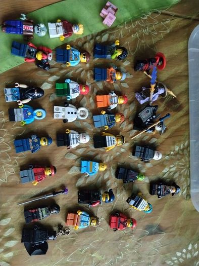 lego mini figures