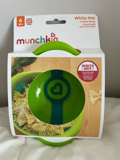Munchkin feeding set (Brand new)