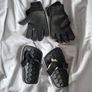 shin guards and gloves Image 3