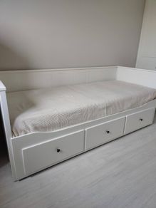 IKEA HEMNES Daybed Extends to Double with 3 Storage Drawers